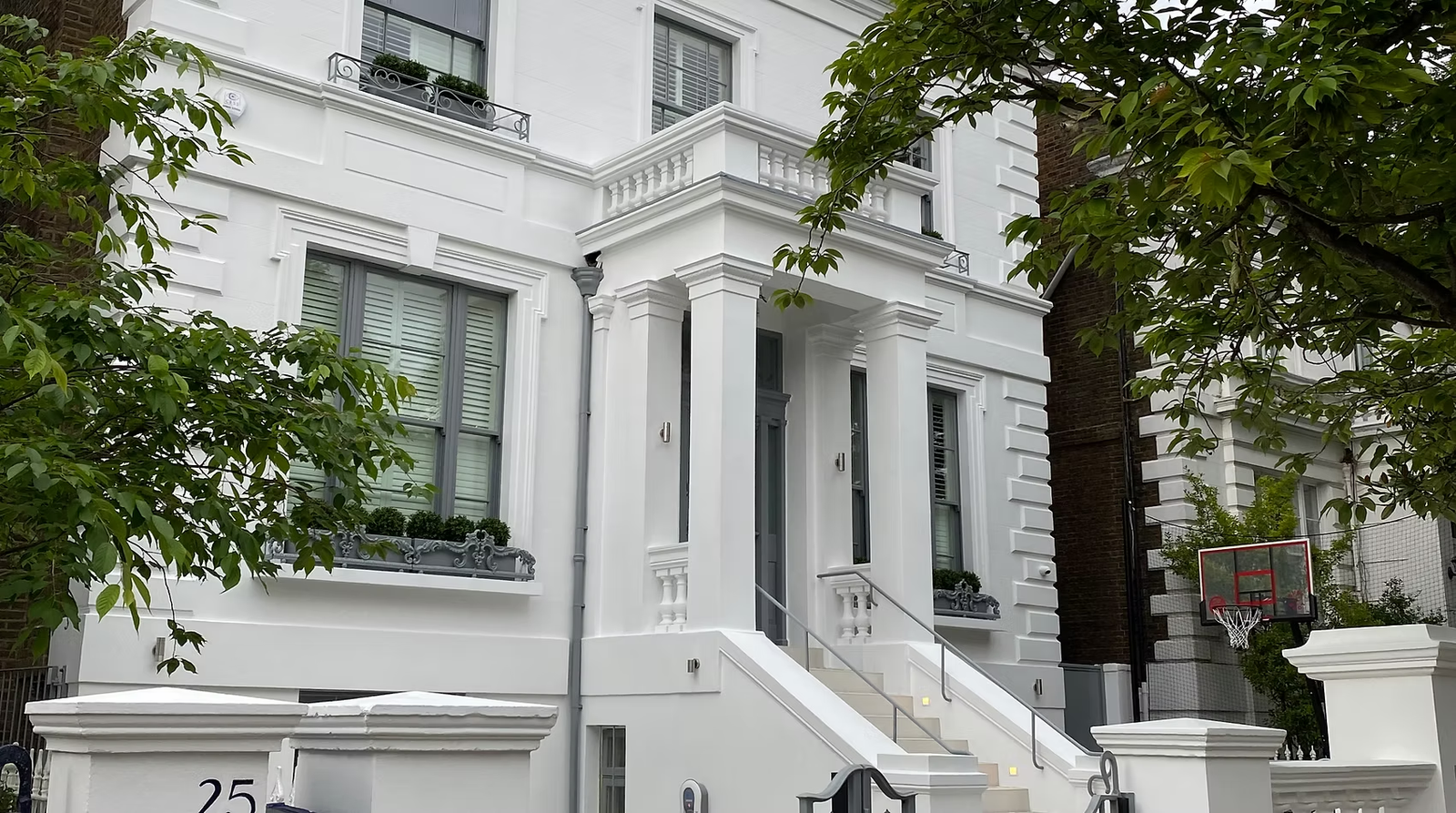 Professionally painted property by Modernus in South West London